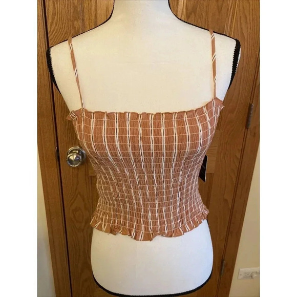New Forever 21 Crop Top Tank Medium Smocked Gingham Stretchy Adjustable Straps - Picture 1 of 4
